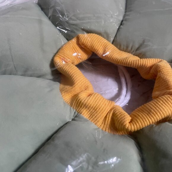 Cat Recovery Collar – Flower Cone - Picture 2 of 8